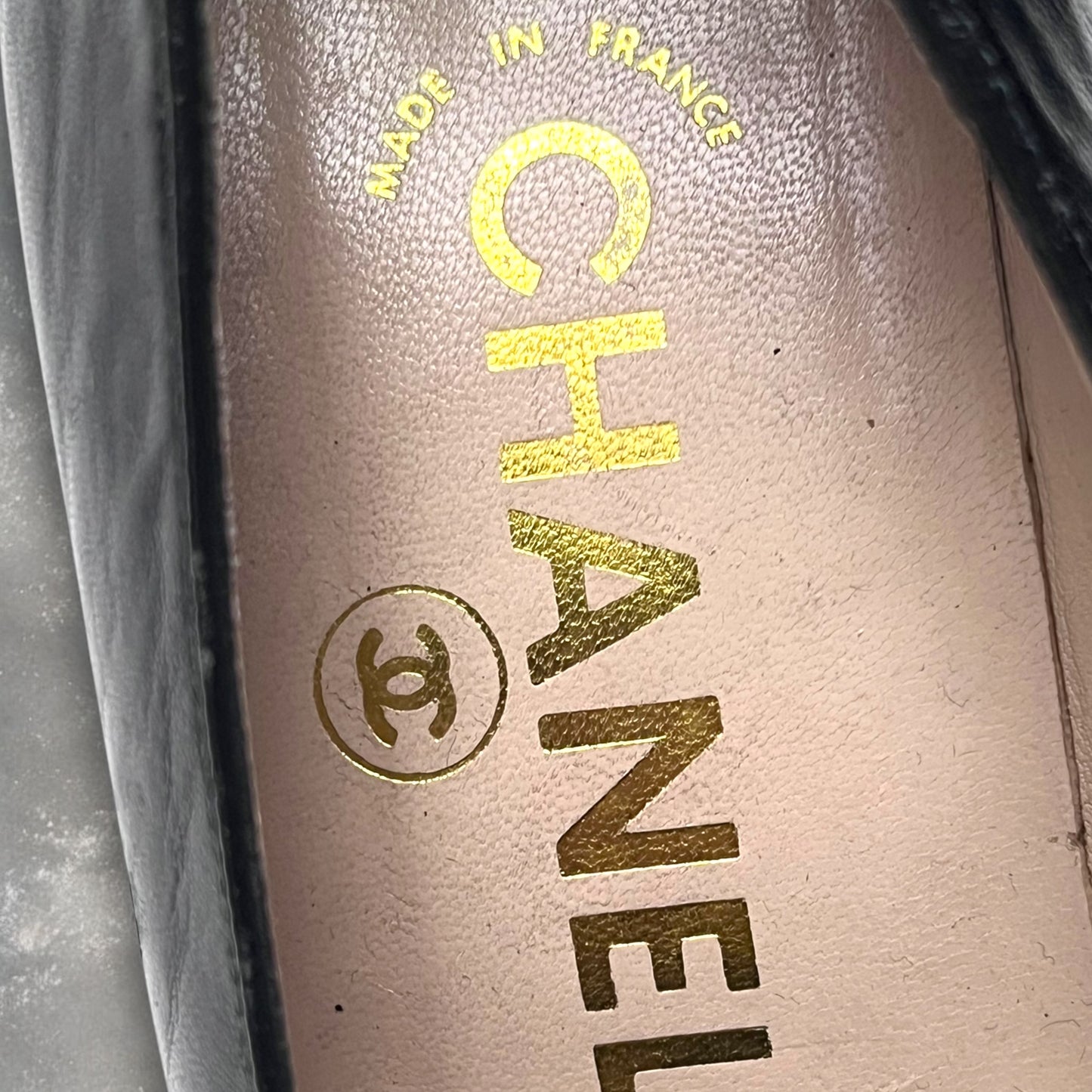 2000s Chanel Leather Mid Heel Pumps